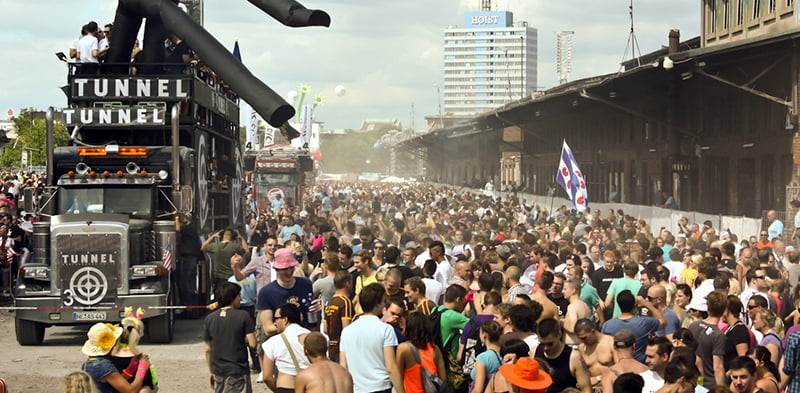 Love Parade 2010, tunnel