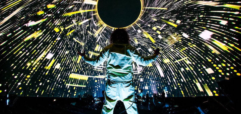 Di-rect show in big-screen cinema moves 14,000 tickets | IQ Magazine
