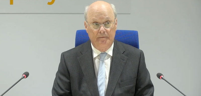 Manchester Arena Inquiry chair Sir John Saunders presents his findings