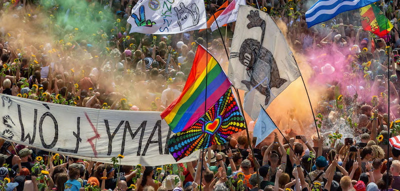 Music fans fly the flag at Pol'and'Rock