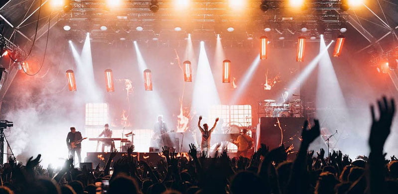 Love of Lesbian performing at Vida festival