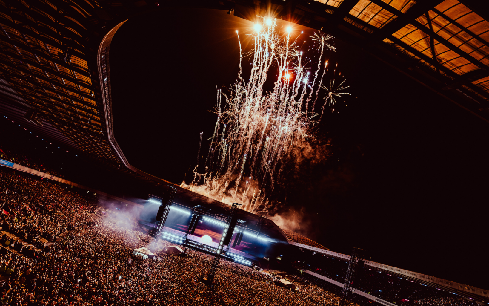 Oasis at Edinburgh's Murrayfield Stadium 