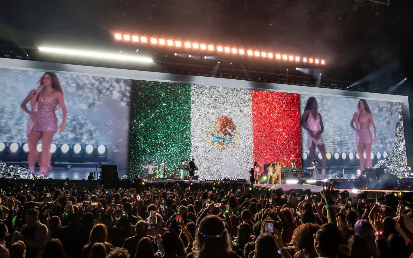 Shakira in Mexico