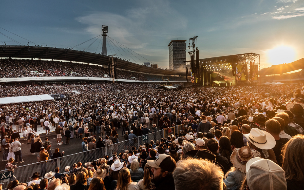 Luke Combs in Sweden